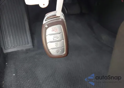 2017 Hyundai Elantra Value Edition из США, поврежденный, VIN 5NPD84LF2HH195857